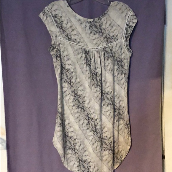 Rose and olive shirt - Picture 6 of 6